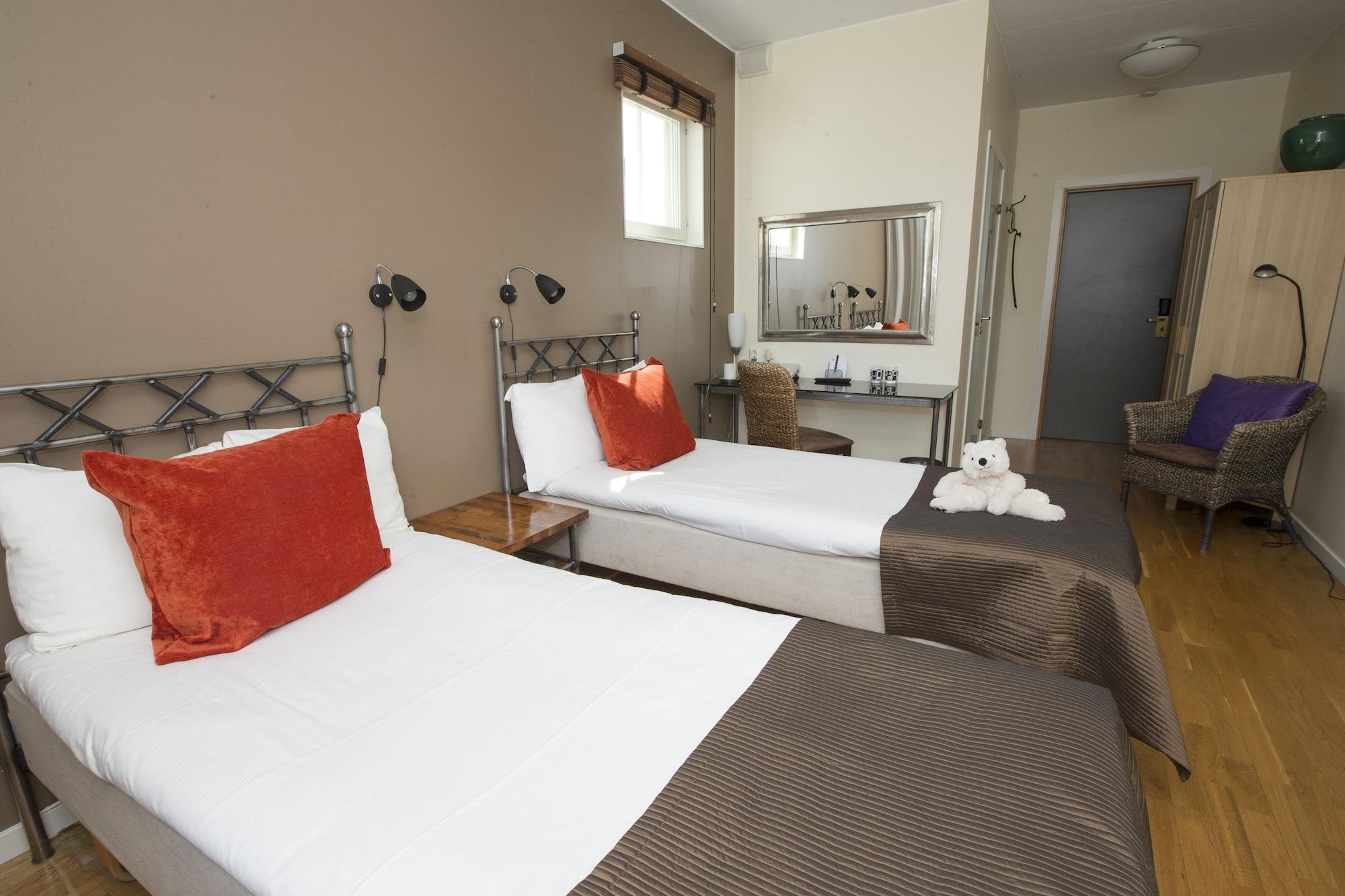 Maude'S Hotel Enskede Stockholm Buitenkant foto