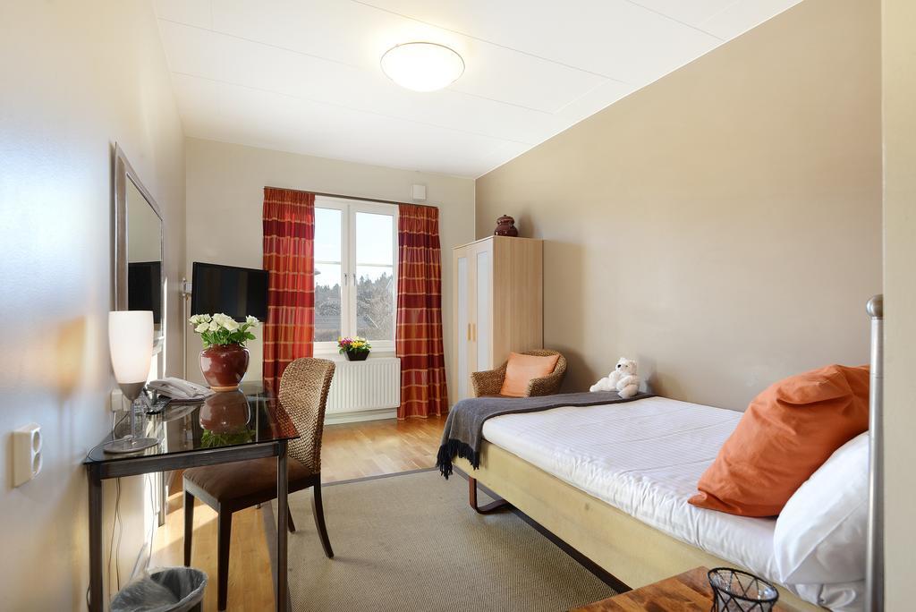Maude'S Hotel Enskede Stockholm Buitenkant foto