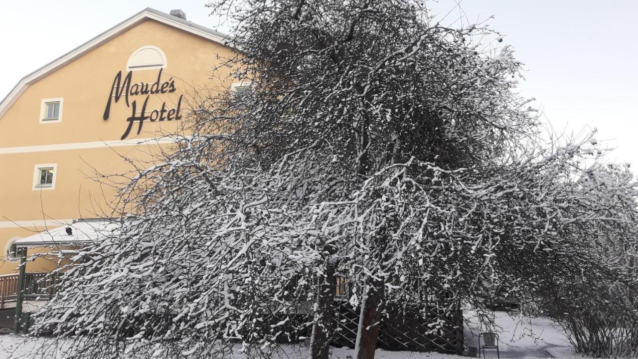 Maude'S Hotel Enskede Stockholm Buitenkant foto